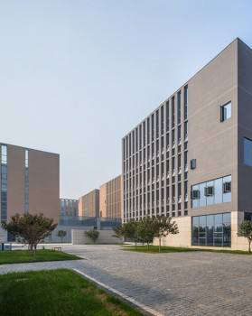 恒溫水冷機(jī)在串級(jí)低溫制冷系統(tǒng)中的優(yōu)勢(shì) 恒溫水冷機(jī)在串級(jí)低溫制冷系統(tǒng)中的優(yōu)勢(shì)